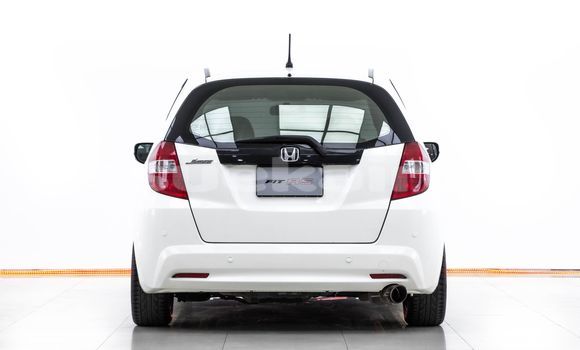 Buy Used Honda Jazz White Car in Bangkok in Bangkok Buy Used Honda Jazz White Car in Bangkok in Bangkok