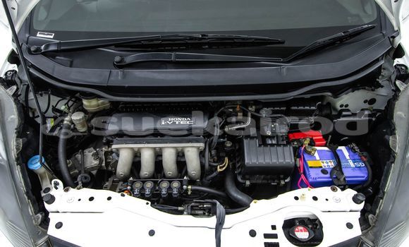 Buy Used Honda Jazz White Car in Bangkok in Bangkok Buy Used Honda Jazz White Car in Bangkok in Bangkok