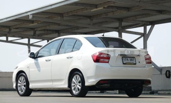 Buy Used Honda City White Car in Bangkok in Bangkok Buy Used Honda City White Car in Bangkok in Bangkok