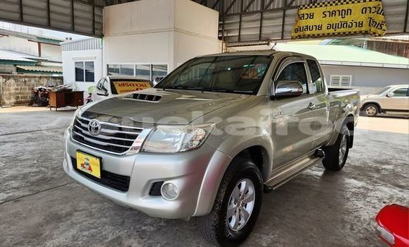 Buy Used Toyota Vigo Silver Car in Bangkok in Bangkok
