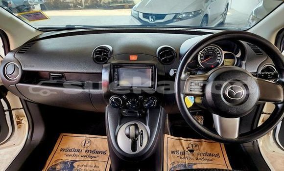 ซื้อ รถมือสอง Mazda Mazda 2 ขาว รถยนต์ ใน %{เมือง} ใน กรุงเทพมหานคร ซื้อ รถมือสอง Mazda Mazda 2 ขาว รถยนต์ ใน %{เมือง} ใน กรุงเทพมหานคร