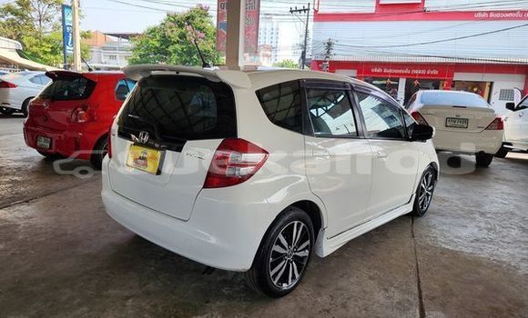 ซื้อ รถมือสอง Honda Jazz ขาว รถยนต์ ใน %{เมือง} ใน กรุงเทพมหานคร ซื้อ รถมือสอง Honda Jazz ขาว รถยนต์ ใน %{เมือง} ใน กรุงเทพมหานคร