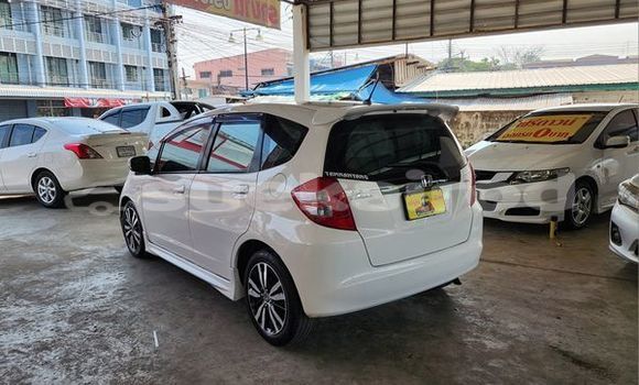 ซื้อ รถมือสอง Honda Jazz ขาว รถยนต์ ใน %{เมือง} ใน กรุงเทพมหานคร ซื้อ รถมือสอง Honda Jazz ขาว รถยนต์ ใน %{เมือง} ใน กรุงเทพมหานคร