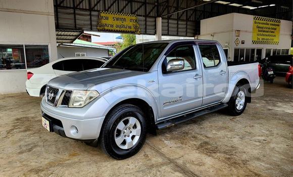 ซื้อ รถมือสอง Nissan Navara เงิน รถยนต์ ใน %{เมือง} ใน กรุงเทพมหานคร
