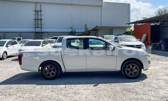 Buy Used Isuzu D-Max White Car in Bangkok in Bangkok Buy Used Isuzu D-Max White Car in Bangkok in Bangkok