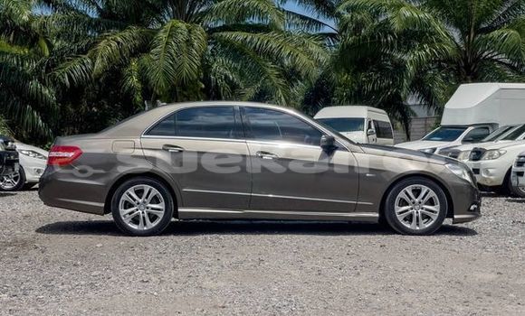 Buy Used Mercedes-Benz E200 Brown Car in Bangkok in Bangkok Buy Used Mercedes-Benz E200 Brown Car in Bangkok in Bangkok