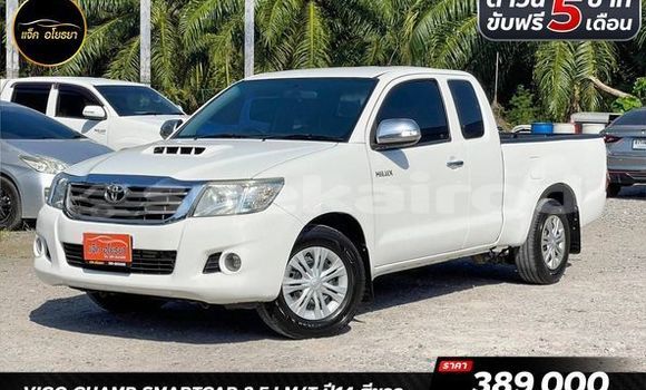 Buy Used Toyota Hiluxe VIGO White Car in Bangkok in Bangkok