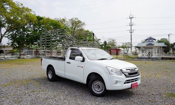 ซื้อ รถมือสอง Isuzu D-Max ขาว รถยนต์ ใน %{เมือง} ใน กรุงเทพมหานคร