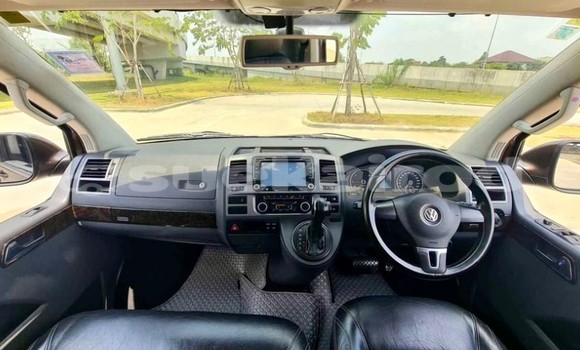 ซื้อ รถมือสอง Volkswagen Caravelle สีน้ำตาล รถยนต์ ใน %{เมือง} ใน กรุงเทพมหานคร ซื้อ รถมือสอง Volkswagen Caravelle สีน้ำตาล รถยนต์ ใน %{เมือง} ใน กรุงเทพมหานคร