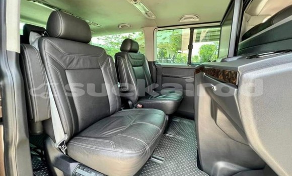 ซื้อ รถมือสอง Volkswagen Caravelle สีน้ำตาล รถยนต์ ใน %{เมือง} ใน กรุงเทพมหานคร ซื้อ รถมือสอง Volkswagen Caravelle สีน้ำตาล รถยนต์ ใน %{เมือง} ใน กรุงเทพมหานคร