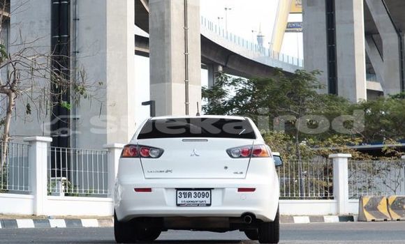 Buy Used Mitsubishi Lancer White Car in Bangkok in Bangkok Buy Used Mitsubishi Lancer White Car in Bangkok in Bangkok