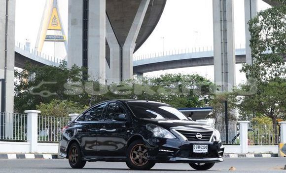 ซื้อ รถมือสอง Nissan Almera สีดำ รถยนต์ ใน %{เมือง} ใน กรุงเทพมหานคร