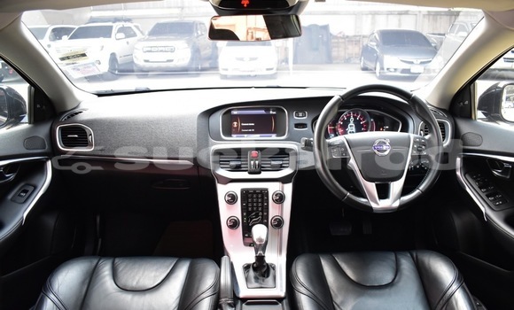 Buy Used Volvo V40 Black Car in Bangkok in Bangkok Buy Used Volvo V40 Black Car in Bangkok in Bangkok