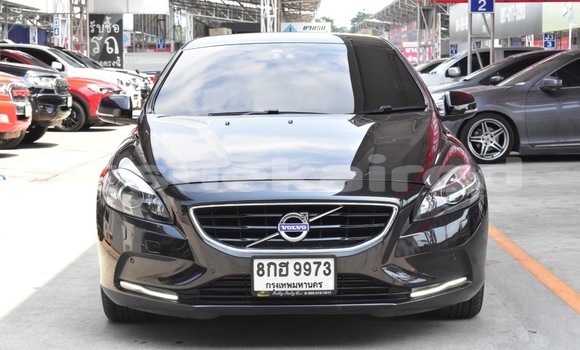 Buy Used Volvo V40 Black Car in Bangkok in Bangkok Buy Used Volvo V40 Black Car in Bangkok in Bangkok