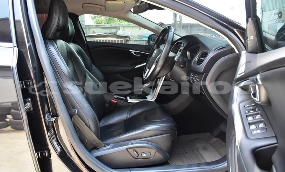 Buy Used Volvo V40 Black Car in Bangkok in Bangkok Buy Used Volvo V40 Black Car in Bangkok in Bangkok