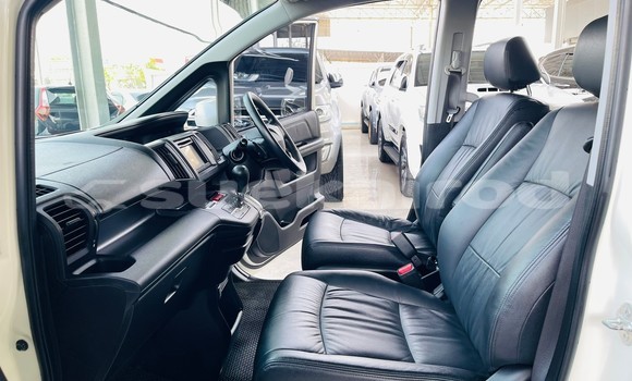 Buy Used Honda Stepwgn White Car in Bangkok in Bangkok Buy Used Honda Stepwgn White Car in Bangkok in Bangkok