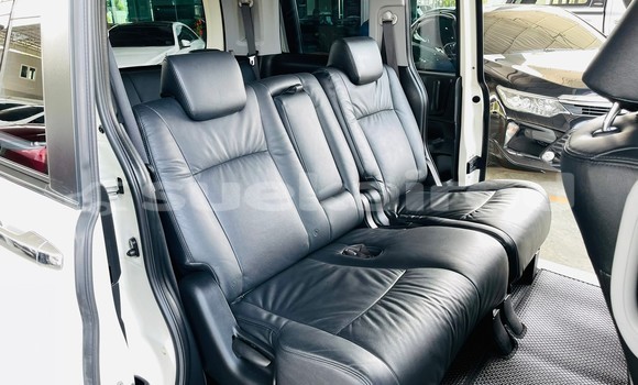 Buy Used Honda Stepwgn White Car in Bangkok in Bangkok Buy Used Honda Stepwgn White Car in Bangkok in Bangkok