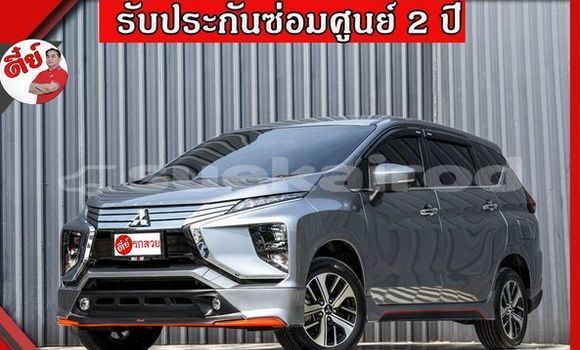Buy Used Mitsubishi Xpander Silver Car in Pathum Thani in Pathum Thani