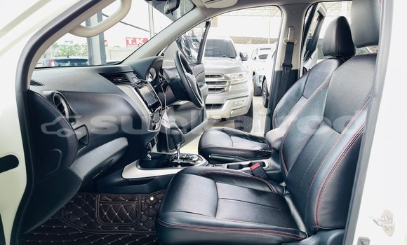 ซื้อ รถมือสอง Nissan Navara (Frontier) ขาว รถยนต์ ใน %{เมือง} ใน กรุงเทพมหานคร ซื้อ รถมือสอง Nissan Navara (Frontier) ขาว รถยนต์ ใน %{เมือง} ใน กรุงเทพมหานคร