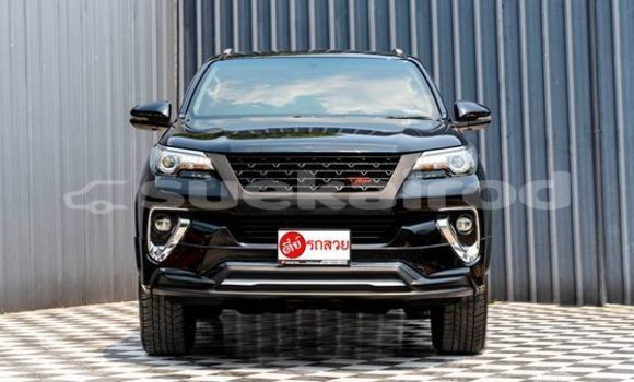 ซื้อ รถมือสอง Toyota Fortuner สีดำ รถยนต์ ใน %{เมือง} ใน ปทุมธานี ซื้อ รถมือสอง Toyota Fortuner สีดำ รถยนต์ ใน %{เมือง} ใน ปทุมธานี