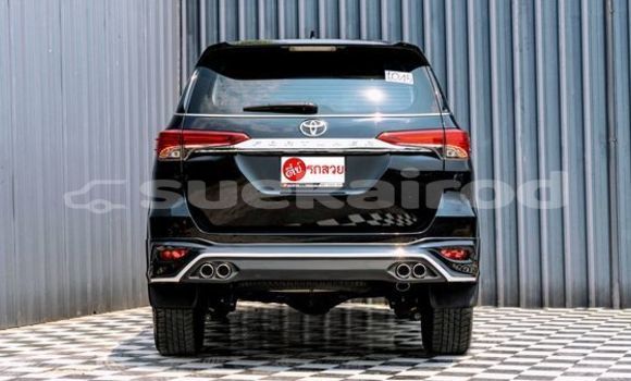 ซื้อ รถมือสอง Toyota Fortuner สีดำ รถยนต์ ใน %{เมือง} ใน ปทุมธานี ซื้อ รถมือสอง Toyota Fortuner สีดำ รถยนต์ ใน %{เมือง} ใน ปทุมธานี