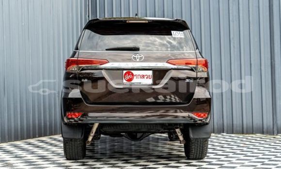 ซื้อ รถมือสอง Toyota Fortuner สีน้ำตาล รถยนต์ ใน %{เมือง} ใน ปทุมธานี ซื้อ รถมือสอง Toyota Fortuner สีน้ำตาล รถยนต์ ใน %{เมือง} ใน ปทุมธานี