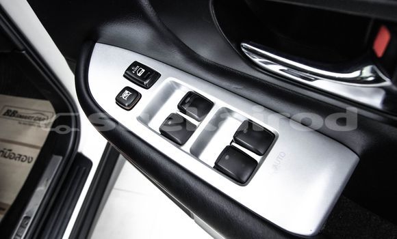 Buy Used Toyota Harrier White Car in Bangkok in Bangkok Buy Used Toyota Harrier White Car in Bangkok in Bangkok