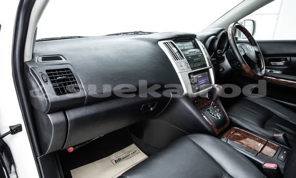 Buy Used Toyota Harrier White Car in Bangkok in Bangkok Buy Used Toyota Harrier White Car in Bangkok in Bangkok