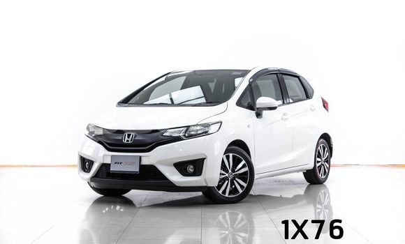Buy Used Honda Jazz White Car in Bangkok in Bangkok Buy Used Honda Jazz White Car in Bangkok in Bangkok