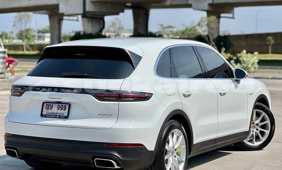 Buy Used Porsche Cayenne White Car in Bangkok in Bangkok Buy Used Porsche Cayenne White Car in Bangkok in Bangkok