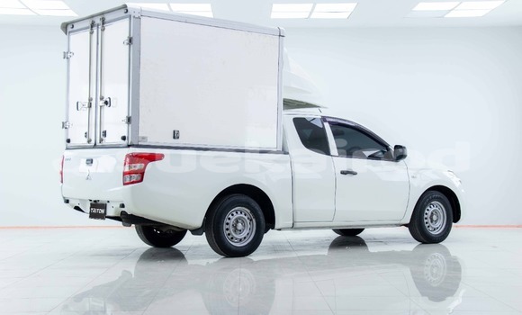 Buy Used Mitsubishi Triton White Car in Bangkok in Bangkok Buy Used Mitsubishi Triton White Car in Bangkok in Bangkok