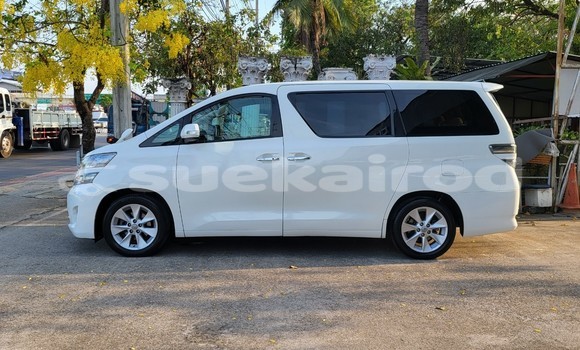 Buy Used Toyota Vellfire White Car in Bangkok in Bangkok Buy Used Toyota Vellfire White Car in Bangkok in Bangkok