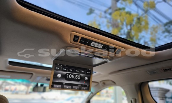 Buy Used Toyota Vellfire White Car in Bangkok in Bangkok Buy Used Toyota Vellfire White Car in Bangkok in Bangkok