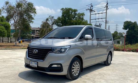 Buy Used Hyundai H1 Other Car in Bangkok in Bangkok