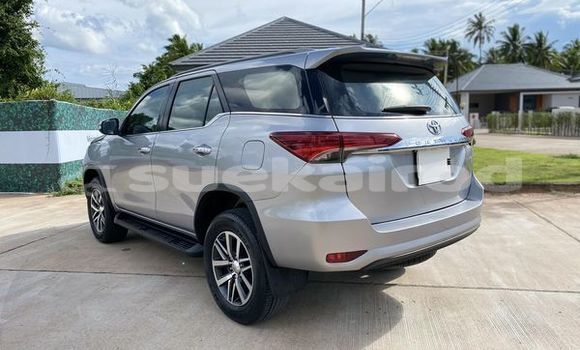 ซื้อ รถมือสอง Toyota Fortuner เงิน รถยนต์ ใน %{เมือง} ใน สุราษฎร์ธานี ซื้อ รถมือสอง Toyota Fortuner เงิน รถยนต์ ใน %{เมือง} ใน สุราษฎร์ธานี