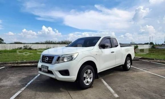 ซื้อ รถมือสอง Nissan Navara ขาว รถยนต์ ใน %{เมือง} ใน ปทุมธานี ซื้อ รถมือสอง Nissan Navara ขาว รถยนต์ ใน %{เมือง} ใน ปทุมธานี