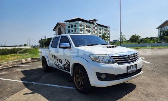 ซื้อ รถมือสอง Toyota Hiluxe VIGO ขาว รถยนต์ ใน %{เมือง} ใน ปทุมธานี ซื้อ รถมือสอง Toyota Hiluxe VIGO ขาว รถยนต์ ใน %{เมือง} ใน ปทุมธานี