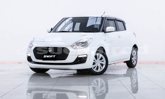 ซื้อ รถมือสอง Suzuki Swift ขาว รถยนต์ ใน %{เมือง} ใน กรุงเทพมหานคร