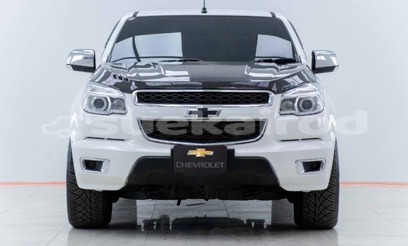 Buy Used Chevrolet Colorado White Car in Bangkok in Bangkok Buy Used Chevrolet Colorado White Car in Bangkok in Bangkok
