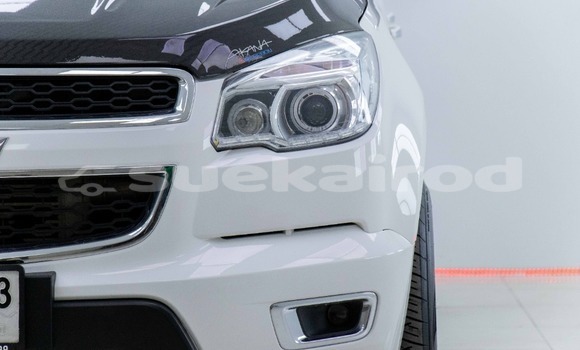 Buy Used Chevrolet Colorado White Car in Bangkok in Bangkok Buy Used Chevrolet Colorado White Car in Bangkok in Bangkok