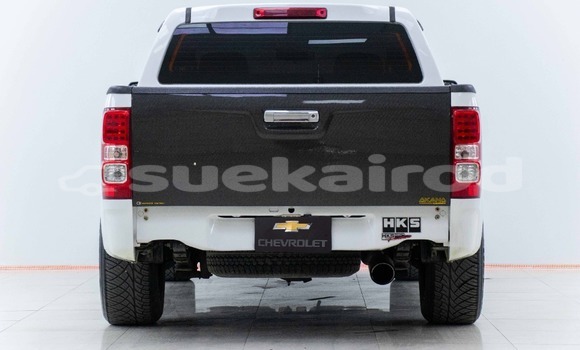 Buy Used Chevrolet Colorado White Car in Bangkok in Bangkok Buy Used Chevrolet Colorado White Car in Bangkok in Bangkok