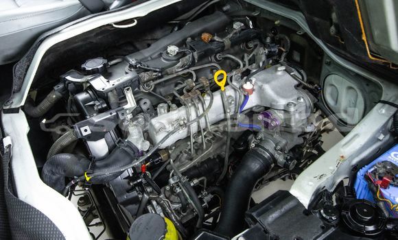 Buy Used Toyota Commuter White Car in Bangkok in Bangkok Buy Used Toyota Commuter White Car in Bangkok in Bangkok