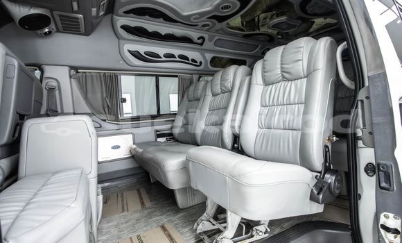 Buy Used Toyota Commuter White Car in Bangkok in Bangkok Buy Used Toyota Commuter White Car in Bangkok in Bangkok