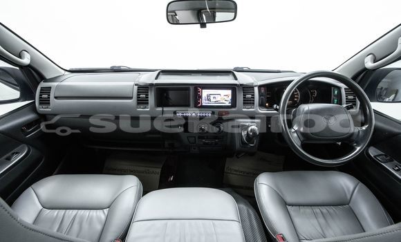 Buy Used Toyota Commuter White Car in Bangkok in Bangkok Buy Used Toyota Commuter White Car in Bangkok in Bangkok