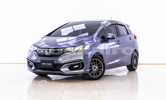 ซื้อ รถมือสอง Honda Jazz อื่น ๆ รถยนต์ ใน %{เมือง} ใน กรุงเทพมหานคร