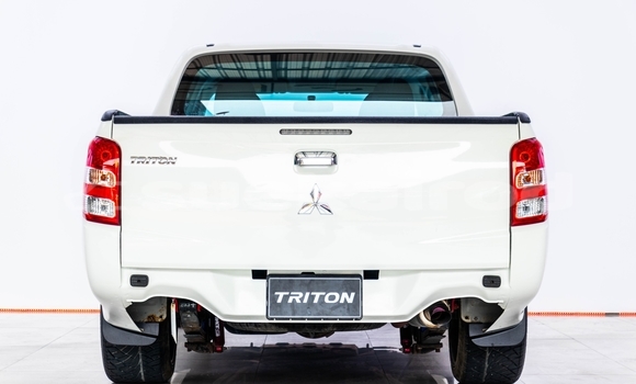 ซื้อ รถมือสอง Mitsubishi Triton ขาว รถยนต์ ใน %{เมือง} ใน กรุงเทพมหานคร ซื้อ รถมือสอง Mitsubishi Triton ขาว รถยนต์ ใน %{เมือง} ใน กรุงเทพมหานคร