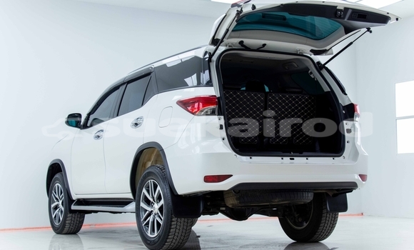 Buy Used Toyota Fortuner White Car in Samut Sakhon in Samut Sakhon Buy Used Toyota Fortuner White Car in Samut Sakhon in Samut Sakhon