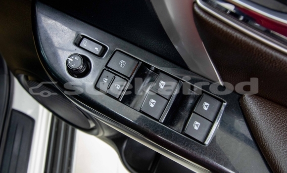 Buy Used Toyota Fortuner White Car in Samut Sakhon in Samut Sakhon Buy Used Toyota Fortuner White Car in Samut Sakhon in Samut Sakhon