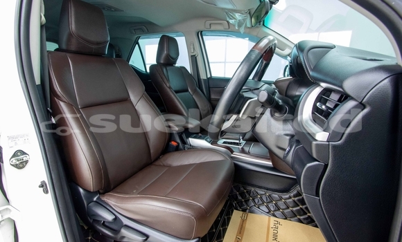 Buy Used Toyota Fortuner White Car in Samut Sakhon in Samut Sakhon Buy Used Toyota Fortuner White Car in Samut Sakhon in Samut Sakhon