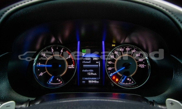 Buy Used Toyota Fortuner White Car in Samut Sakhon in Samut Sakhon Buy Used Toyota Fortuner White Car in Samut Sakhon in Samut Sakhon